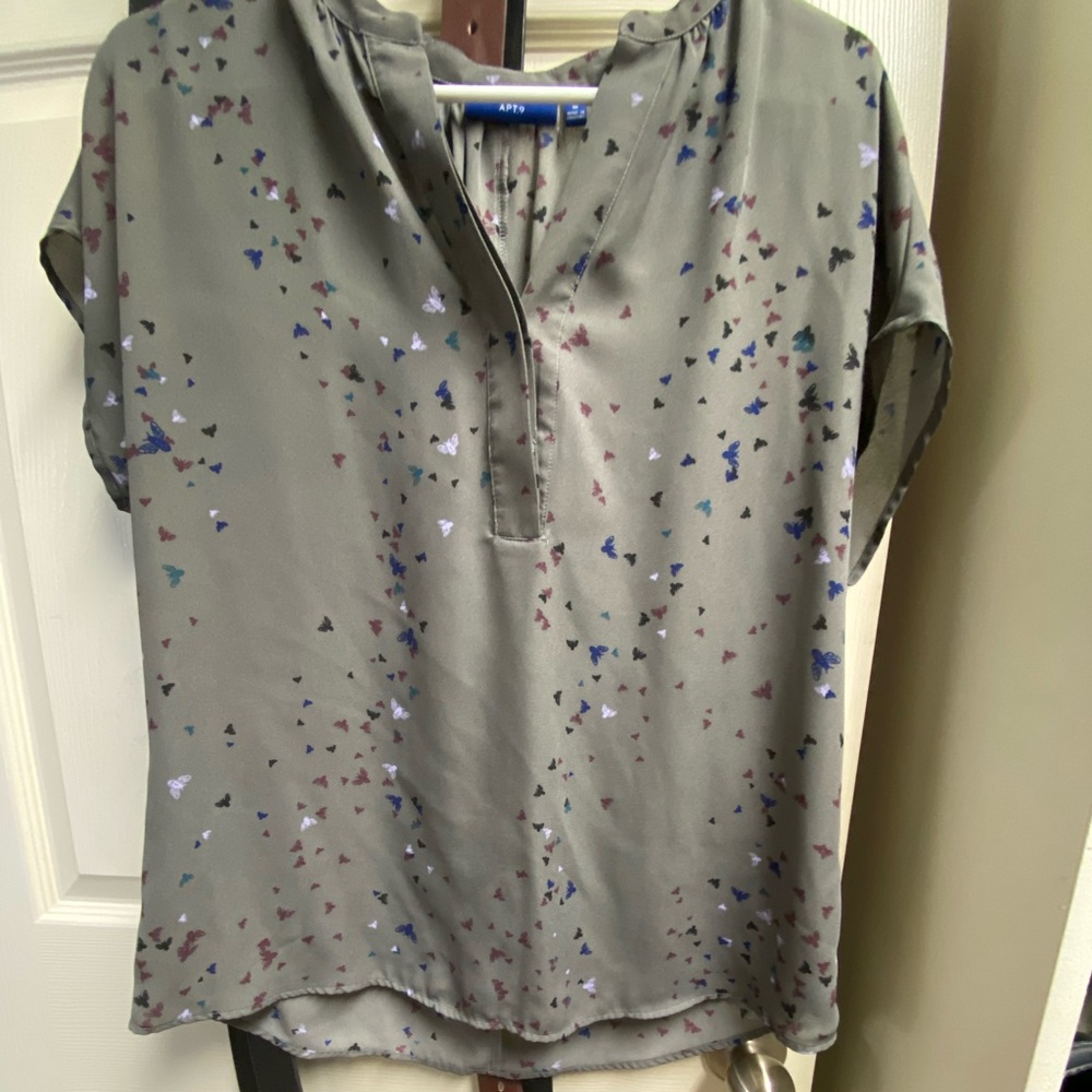 Apt 9 grey blouse